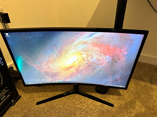 Samsung c27f396fhu 27in curved - 27in,