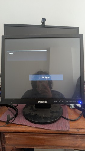 Samsung smt 1935 vga hdmi - 19",