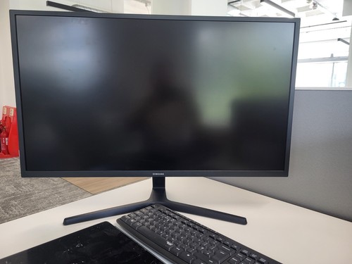 Samsung u32j590uqp 4k - 32",